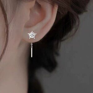 Elegant Silver Snowflake Drop Earrings